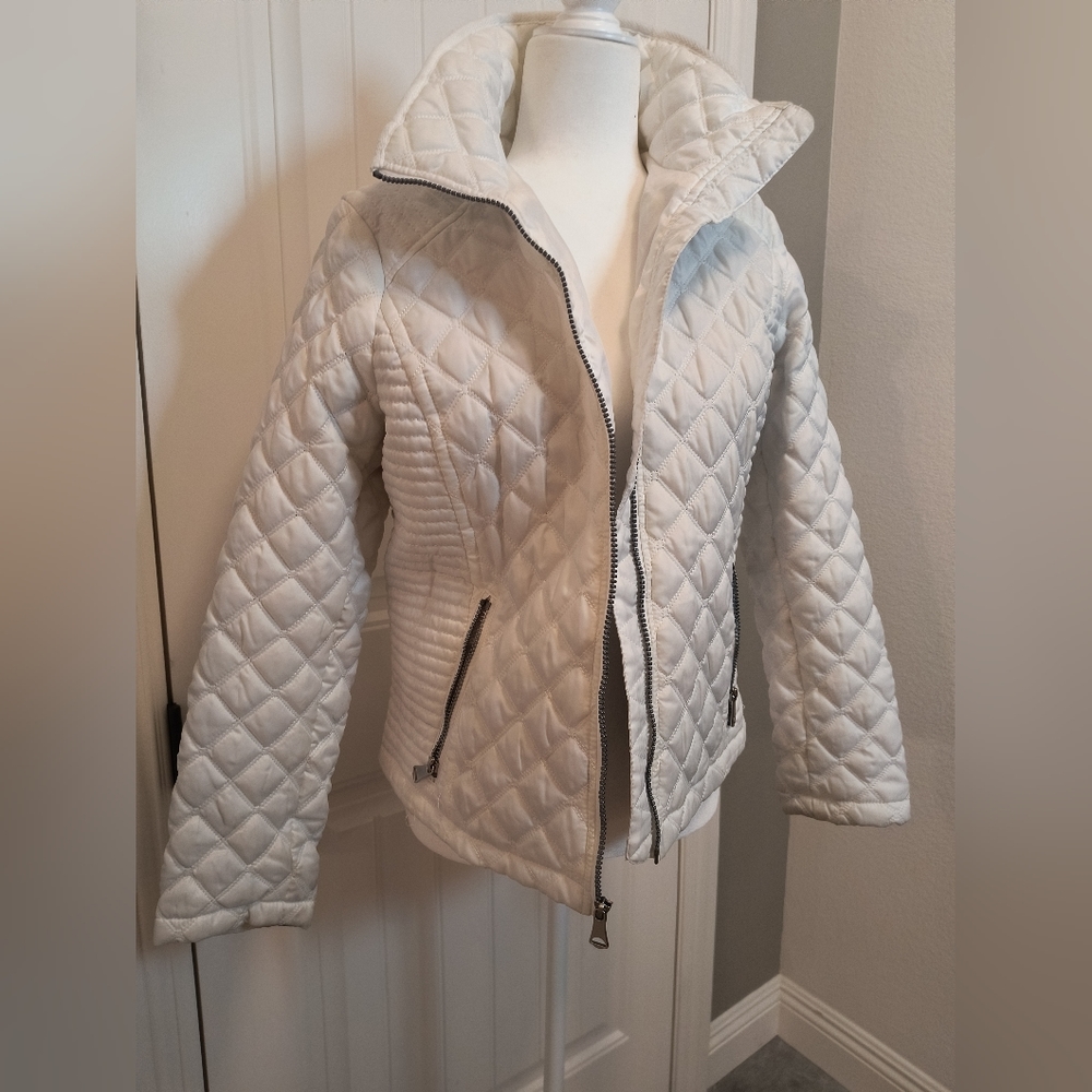 Marc New York / Andrew Marc white puffy jacket - small - brand new
